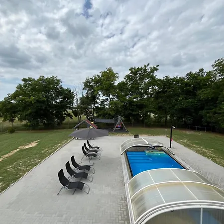 Wild Garden1 Apartment Pusztakovacsi